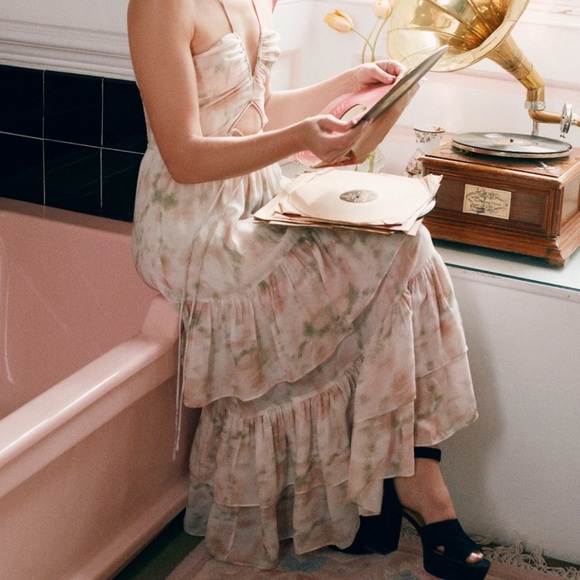 Frilled Halter Floral Midi Dress - Picture 5 of 5